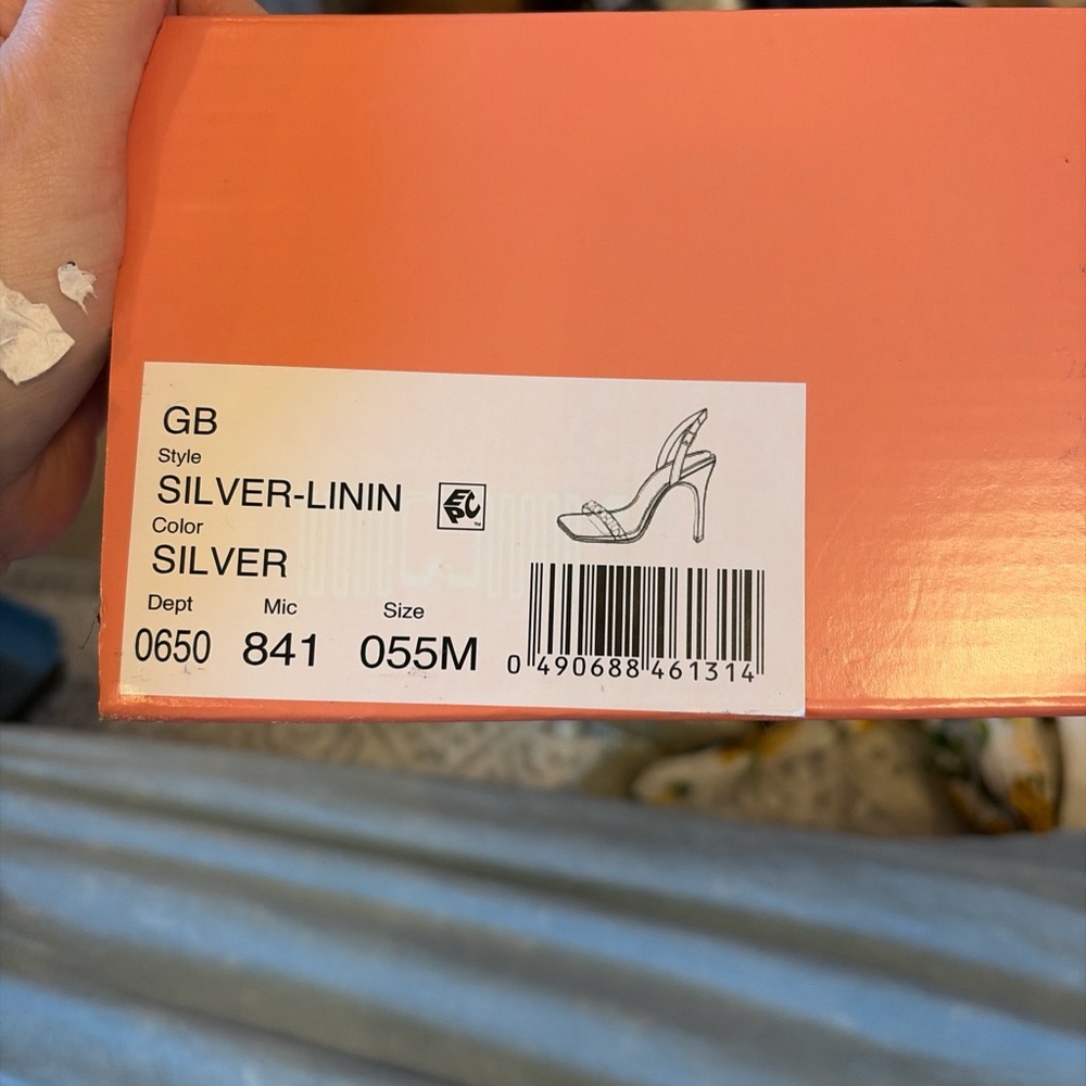 Gianni Bini Silver-Linin Heels